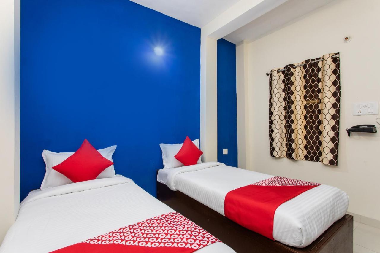 Oyo 27862 Hotel Brooklyn Indore Exterior foto