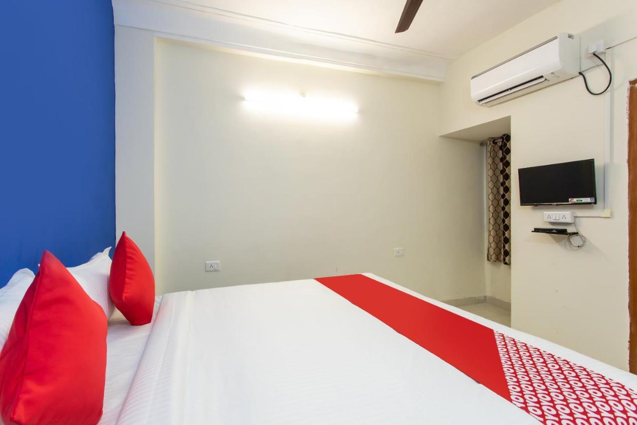 Oyo 27862 Hotel Brooklyn Indore Exterior foto