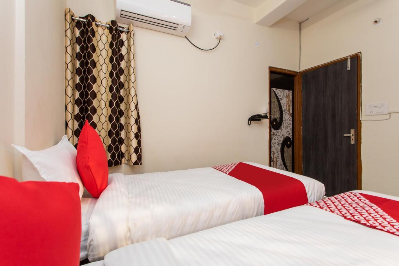 Oyo 27862 Hotel Brooklyn Indore Exterior foto