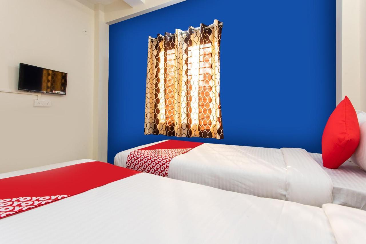 Oyo 27862 Hotel Brooklyn Indore Exterior foto