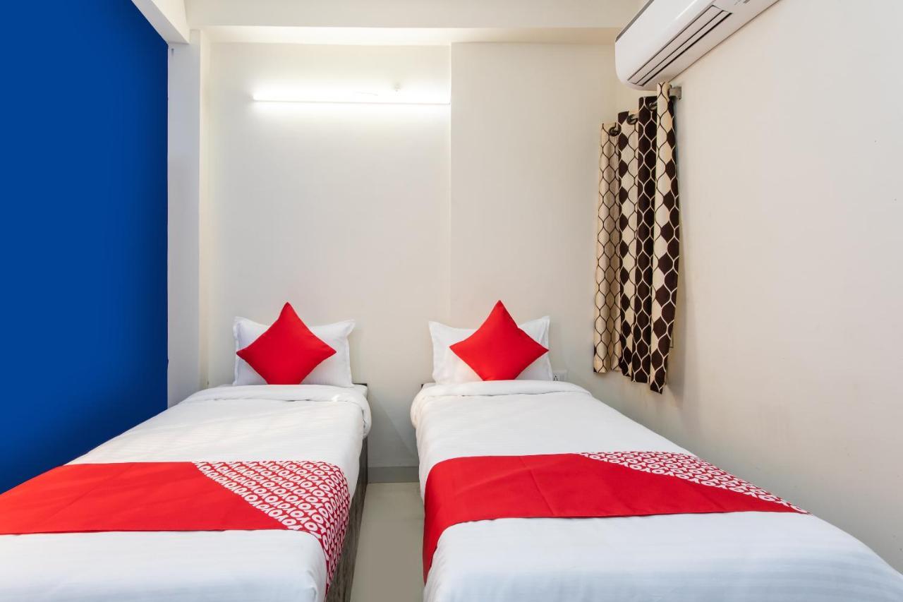 Oyo 27862 Hotel Brooklyn Indore Exterior foto